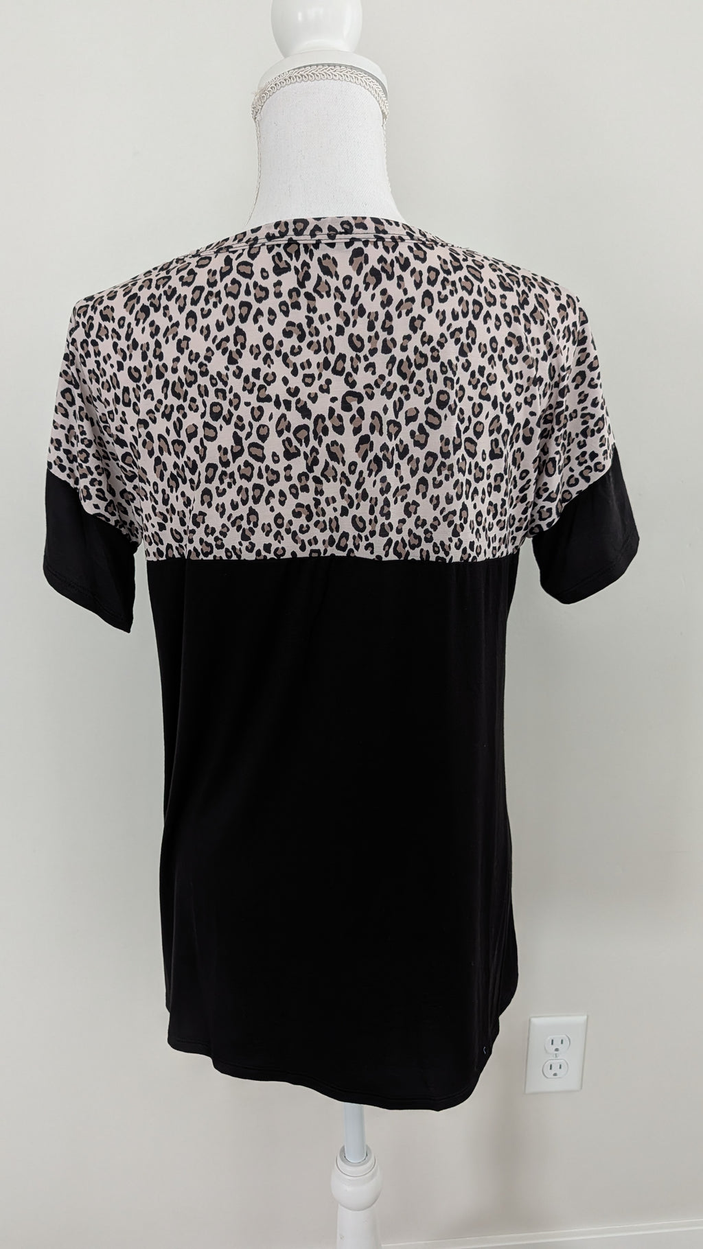 Leopard/Black Pocket Top