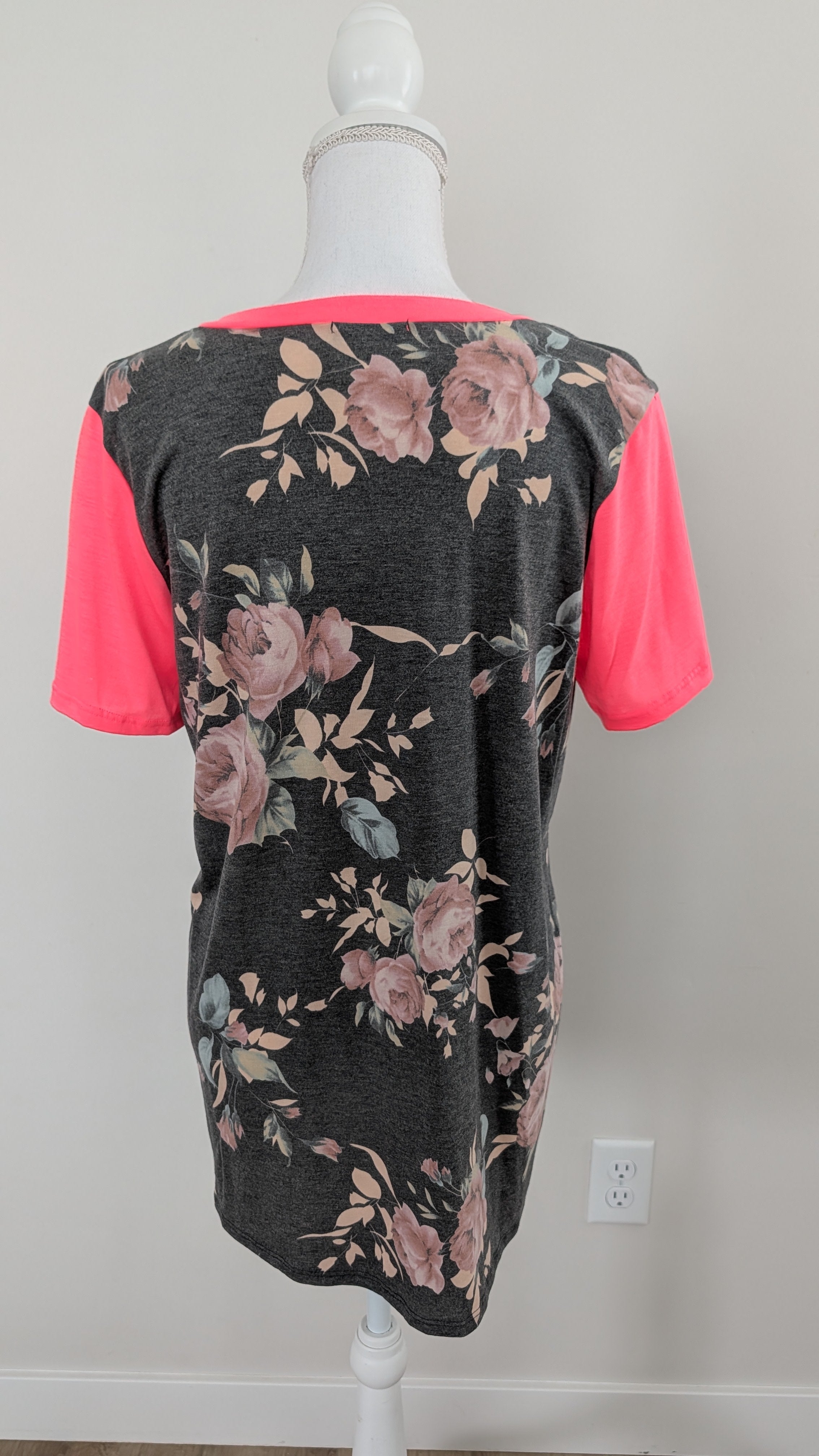 Gray Floral with Hot Pick Accent