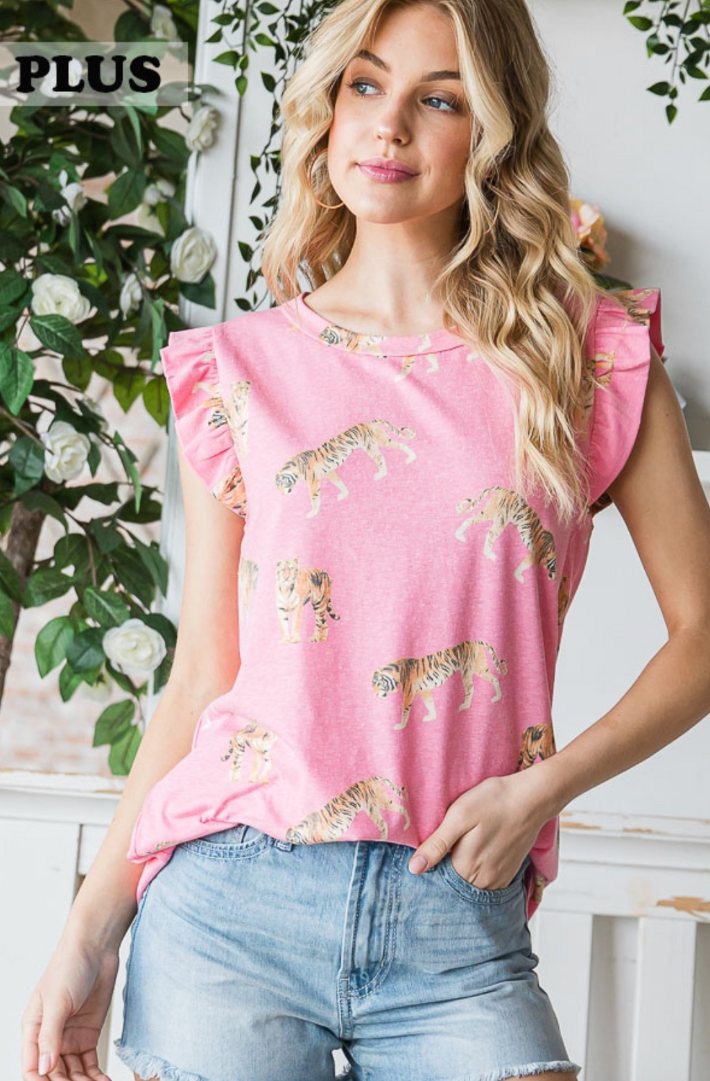 TIGER PRINT RUFFLE SLEEVE TOP