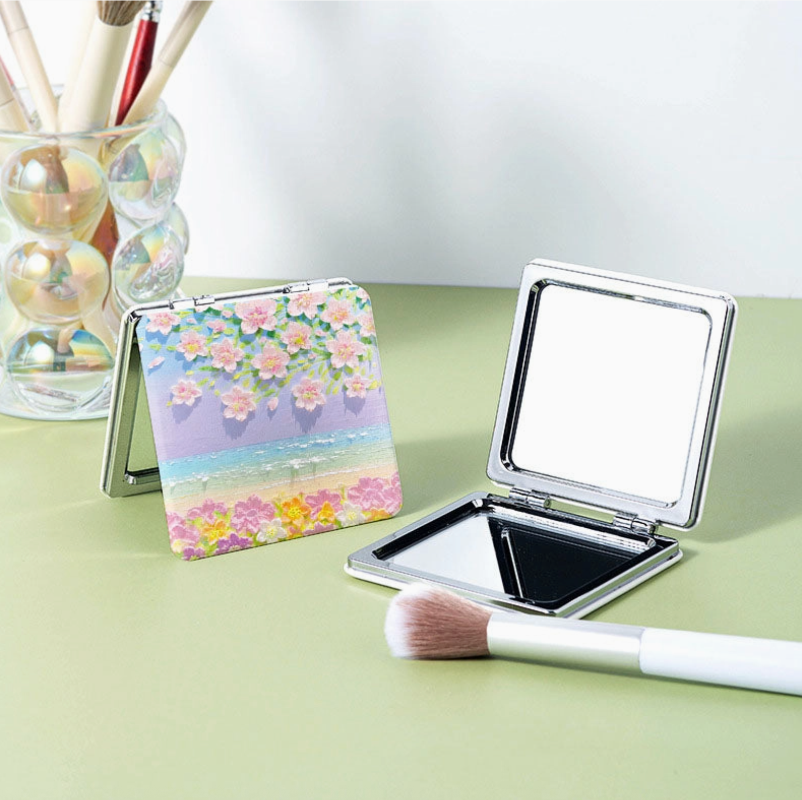 Portable Dual-Sided Folding Makeup Mirror